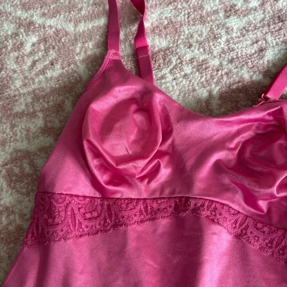 Ruby Ribbon Hot Pink Lace Trim Support Camisole Shapewear Style 3024 Size 36 - Picture 3 of 5